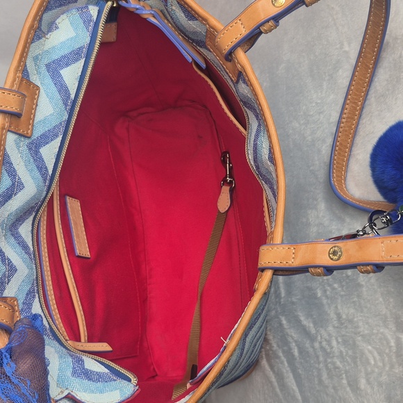 Dooney & Bourke BLUE Chevron Tote Bag ππ©΅ππ©΅π - Picture 14 of 17